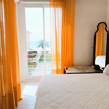Apartamento Service - Maricel M *