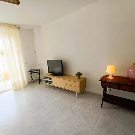 Apartamento Service - Maricel M El Vendrell